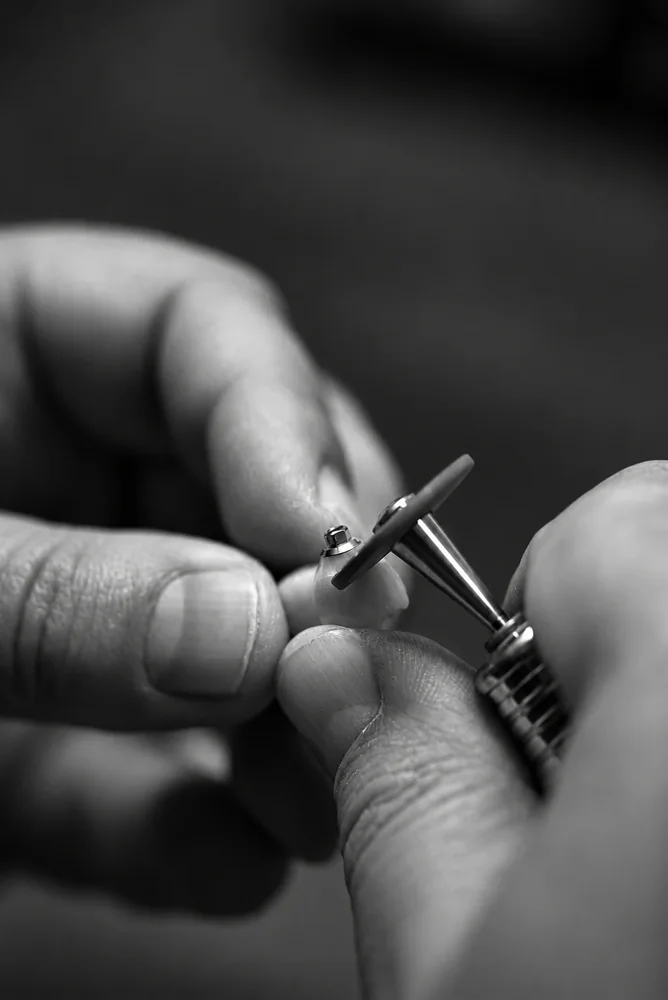 Hand-finishing a restoration